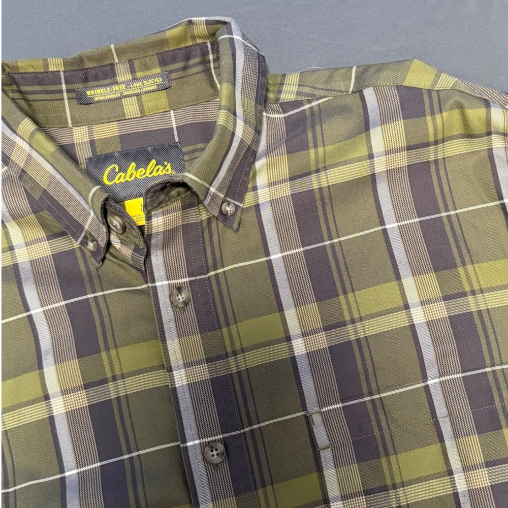 Cabela's Plaid Button Down Mens Large Olive Wrinkle Free